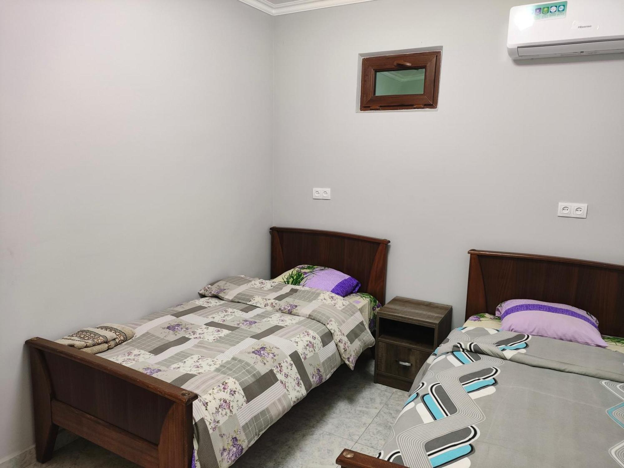 Apex Rest House Of 10 Rooms And Pool Yerevan Exterior photo
